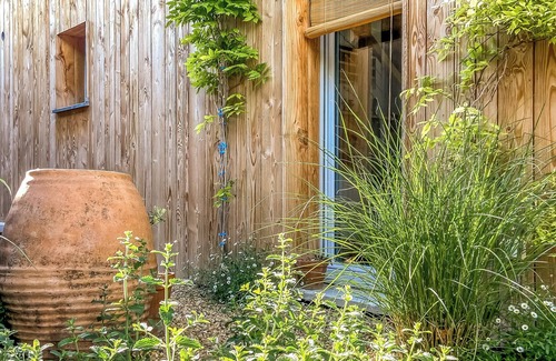 La Roque-d'Antheron House | Cabane d’Ismou | Pool & Wood Design