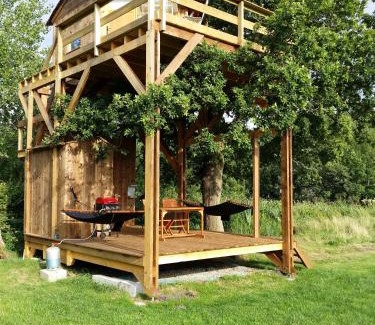 Valmont Bed & Breakfast | Cabane Perchée dans la prairie de l'ancien moulin