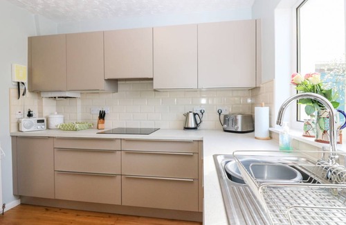 Crail Cottage | Cabin ∙ 2 bedrooms ∙ 4 guests