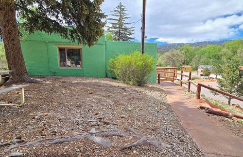 Manitou Springs Cabin | Cabin 23 | 1BR w/Living Room + Kitchenette