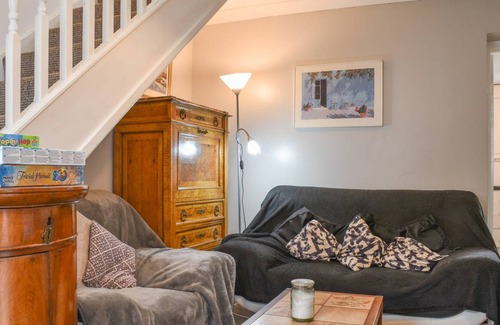 Abercwmboi Cottage | Cabin ∙ 3 bedrooms ∙ 6 guests