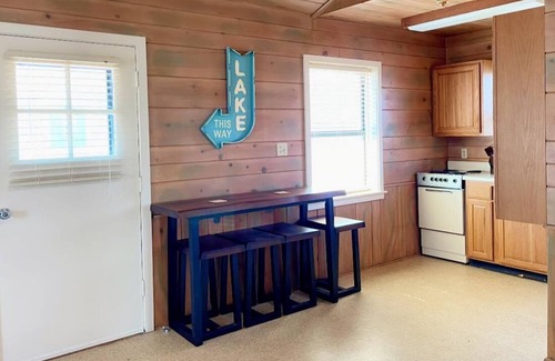 Dennis Cabin | Cabin 3 on Stony Point