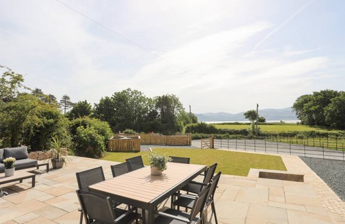 Beaumaris Cottage | Cabin ∙ 4 bedrooms ∙ 8 guests