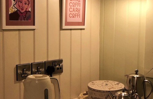 Dolgellau Cabin | Cabin in the hills near Dolgellau