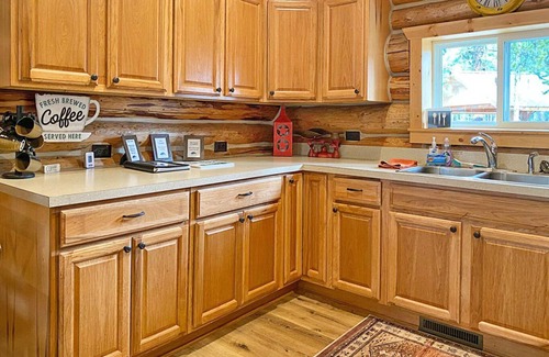 Seeley Lake Cabin | Cabin in the trees next to public land! (Dog friendly!)