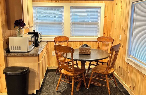 Unionville Cabin | Cabin on Fish Point, Unionville Boating, Fishing, Hiking, Hunting, Relaxation