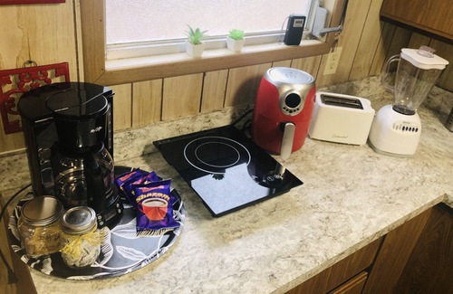 Fort White Cabin | Cabin on Sante Fe Inlet in Three River Estates (walking distance to park)