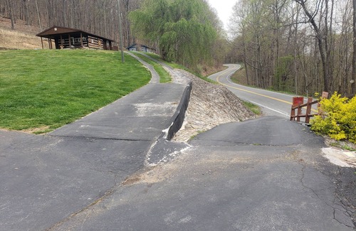 Southern Cabin | Cabin on the Dragon