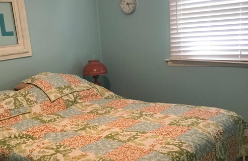 Lewisburg Cabin | Cabin on the water of Lake Malone