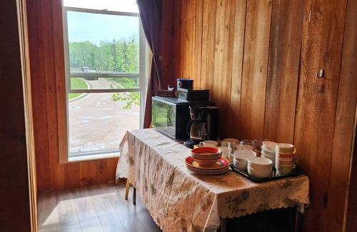 New Bothwell Apartment | Cabin Style Private Studio