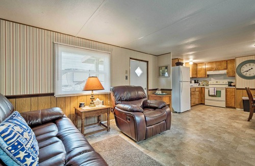 Steinhatchee Cabin | Cabin w/Fire Pit, Walk to Steinhatchee River!