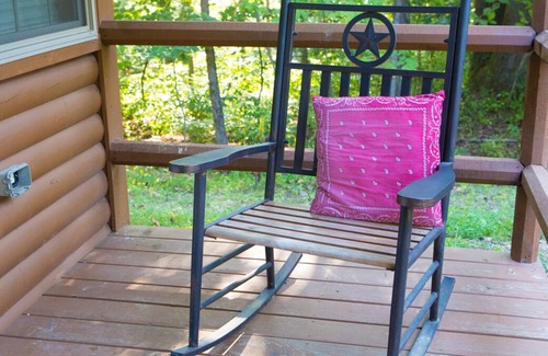 Logan Cabin | Cabins In Hocking - Junebug