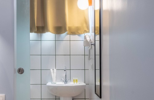 Mets House | Cabins Sleeping