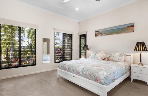 Cable Beach House | Cable Beach 4 Bedroom Luxury with Pool
