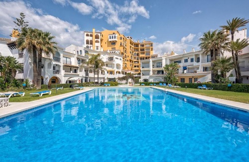 Cabopino Apartment | Cabopino Marina Apartment by Rafleys