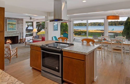 Belfair House | Cady Creek Hood Canal House