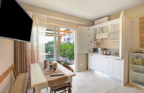 Cunettone-villa Apartment | Caffè Priscilla House parking & lakeview, Salò, Italy