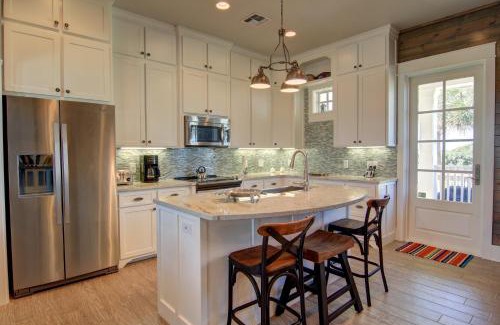 Cinnamon Shore House | Cajun Cottage 108 BE