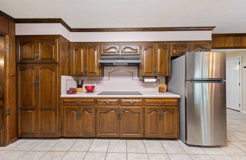Broussard House | Cajun Stays: Charming 3BR Ranch House Near Lafayette - Family & Work Friendly