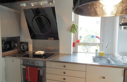 Old Town House | Cal Jueu. Original and personal house. Next to the Plaza del Foro.