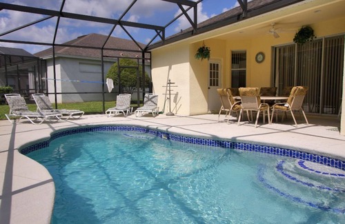 Calabay Parc Villa | Calabay - 8 guests - 4 bedrooms Pool Home with Game Room