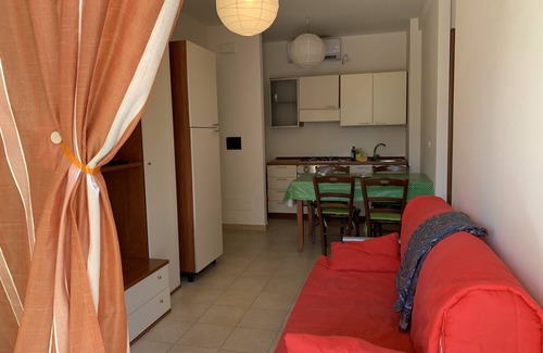 Isca Marina House | Calabria 5-minute walk to the sea. Free at mid-August!