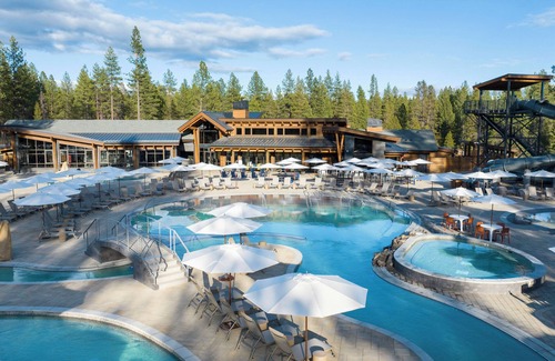 Sunriver House | Caldera Springs Getaway with Hot Tub, Arcade & A/C