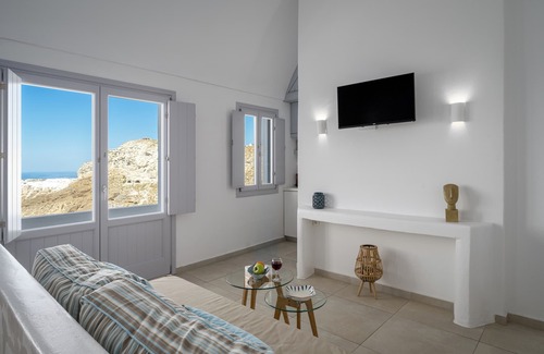 Megalochori House | Caldera St. Spectacular view of Santorini's caldera