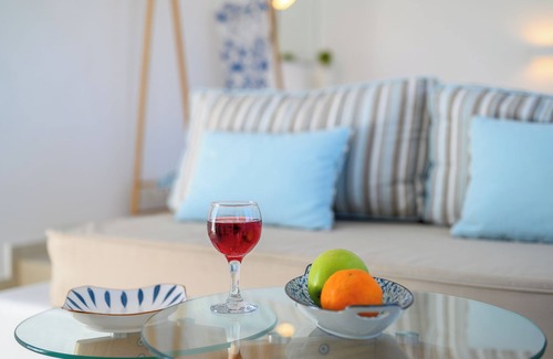 Megalochori House | Caldera St. Spectacular view of Santorini's caldera