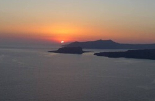 Megalochori House | Caldera St. Spectacular view of Santorini's caldera