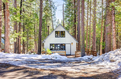 Cold Springs Cottage | California Cabin Rental - Hike, Ski, Boat!