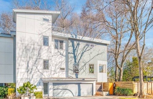Edgewood House | California Zen Manor HOT Tub KING Beds Rooftop Bar