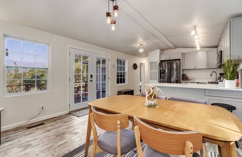 Sonoma County House | Calistoga Hills Hideaway on 22 Acres