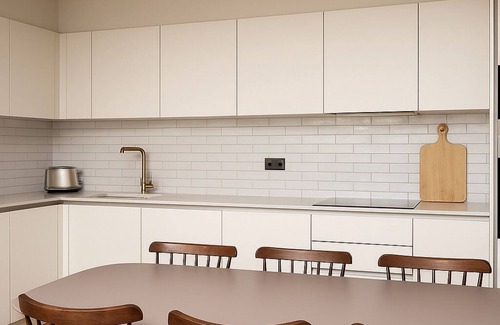 Tottenham Hale Apartment | Calm and Cozy Corner