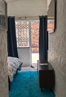 Grahamstown House | Calming Waters Guesthouse