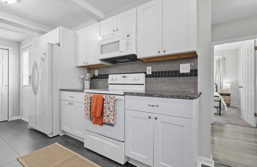 Alcoa House | Cal’s Place/Pet-Friendly Home Near UT & Airport