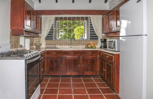 Gate Park Villa | Calypso Court 1BR in Saddleback by Personal Villas - Hacienda-Style Haven