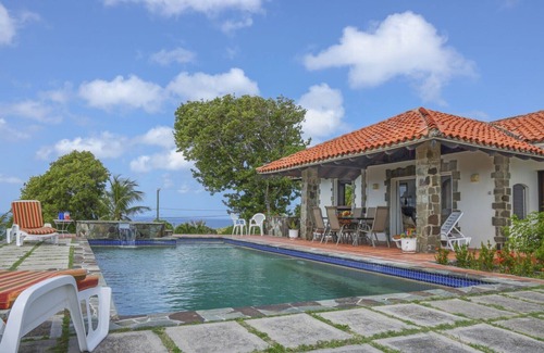 Gate Park Villa | Calypso Court 1BR in Saddleback by Personal Villas - Hacienda-Style Haven