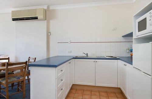 Coolangatta Apartment | Calypso Plaza Resort Unit 146