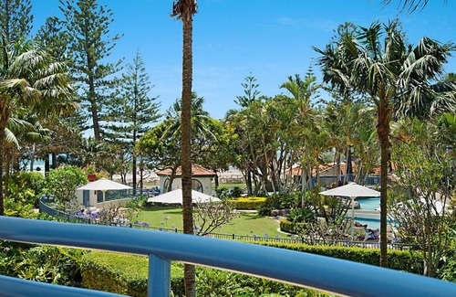 Coolangatta Apartment | Calypso Plaza Resort Unit 223
