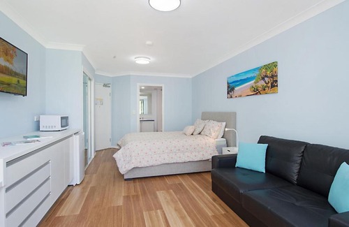 Coolangatta Apartment | Calypso Plaza Resort Unit 223