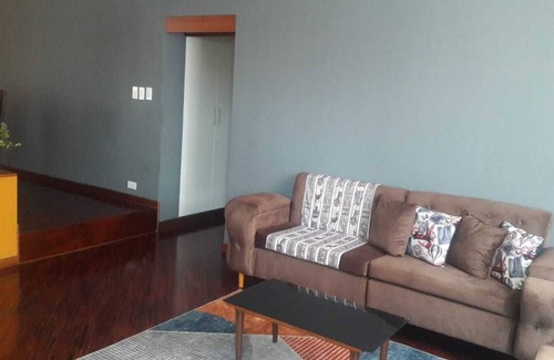 Miraflores Apartment | Cama Individual en Habitación y Baño Compartido Tipo Hostal