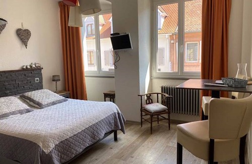 Neuf-Brisach Apartment | Camaret Guesthouse LE Vauban