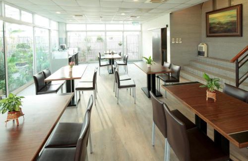 Yongkang Hotel | Cambridge Hotel - Yung Kang