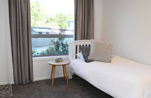 Cambridge House | Cambridge Riverside Executive Home
