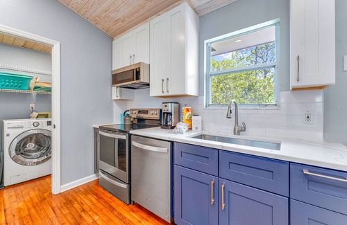 Sea Palm Village House | Came & Stayed, Community Pool, Tranquility, Free Beach Gear!