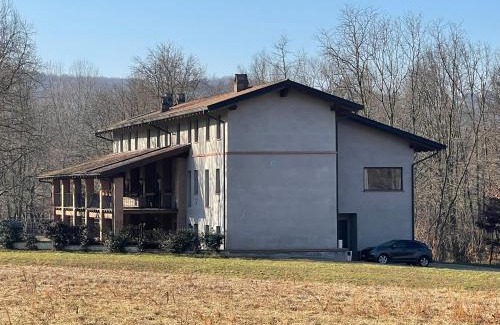 Cossano Canavese Bed & Breakfast | Cameloth B&B