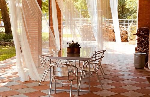 Cossano Canavese Bed & Breakfast | Cameloth B&B
