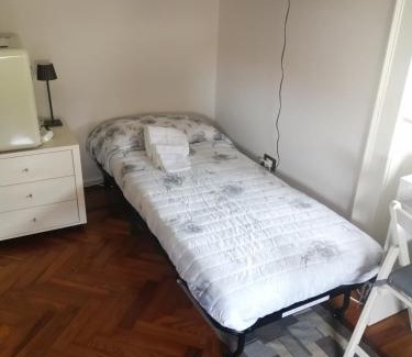Mariano Comense House | Camera con bagno PVT e aree relax