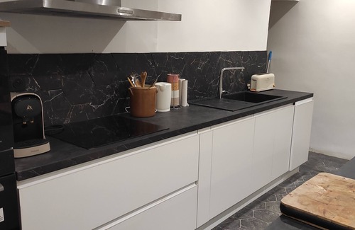 Champdeniers House | CAMPAIGN Rural gite, large house to welcome friends or family.